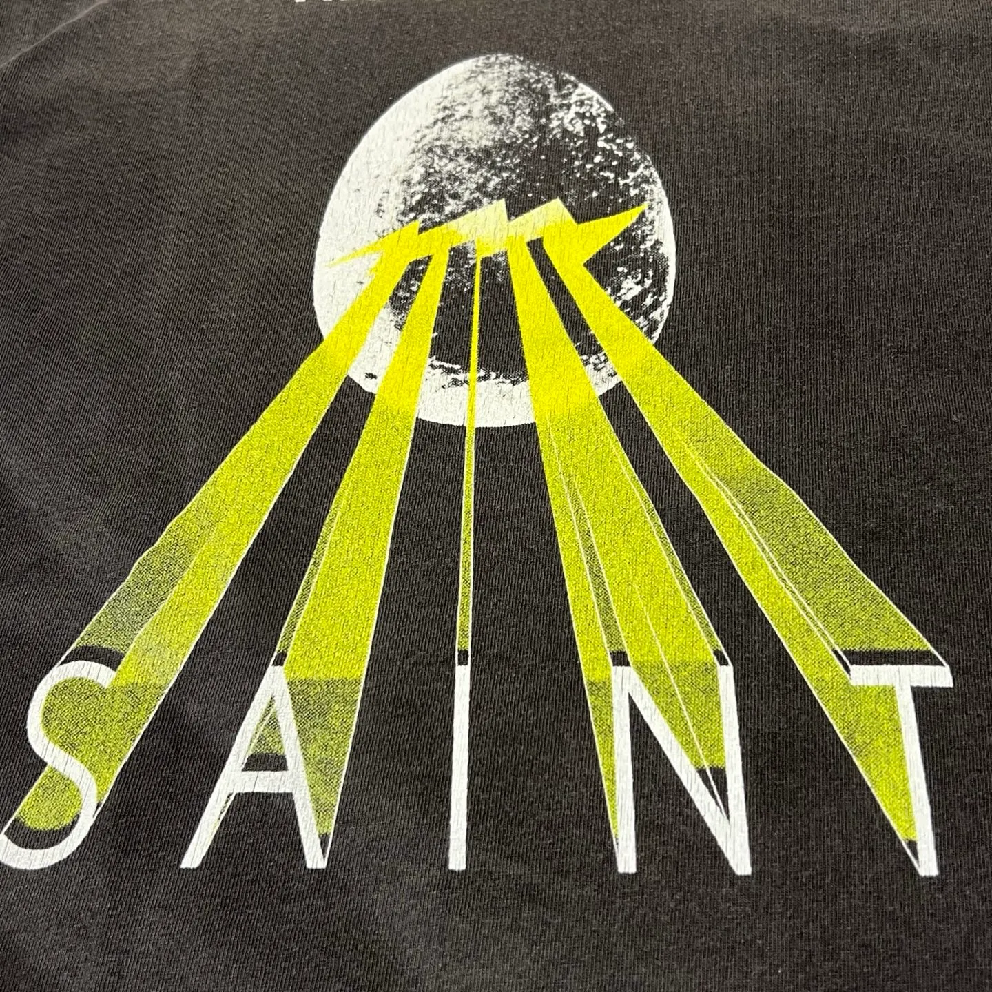 SAINT Mxxxxxx EGG SS TEE/BLK Broken egg shell/SAINT LOGO projection distressed retro short-sleeves Washed black S-XL Correct version Customized co-branded main mark/washed mark/cherub mark Tubular fabric Garment dyeing Rewashing water fading Destroying graffiti Simulating natural distressed effect Top-notch printing technology Washing treatment